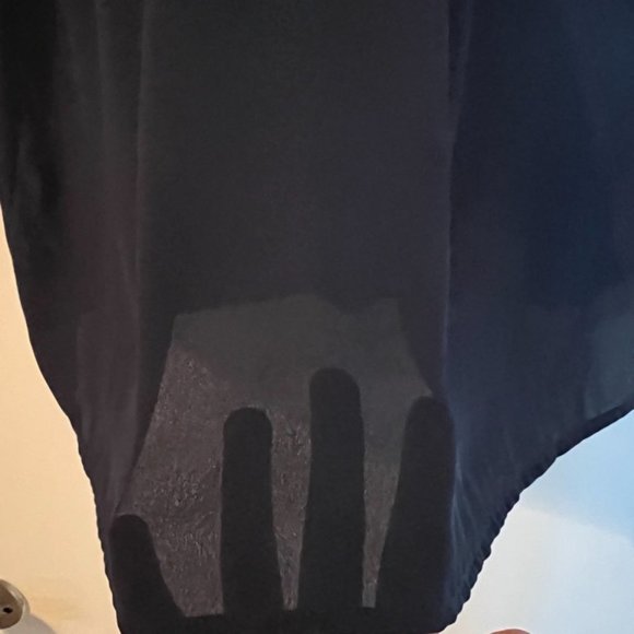 Violet and Claire Navy Blue V Neck Sleeveless Blouse - Picture 4 of 4